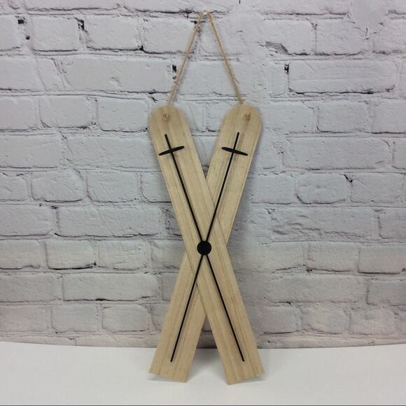 Wooden Snow Skis Wall Hanging Lodge Decor Rustic Cabin Winter Rope Hanger - Picture 1 of 2